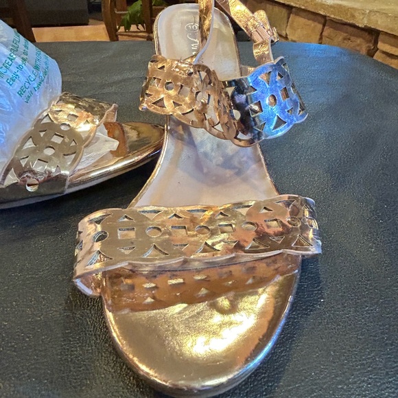 Forever - Picture 5 of 5